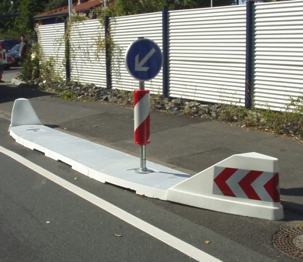 Verschwenkungs- und Beruhigungsinsel