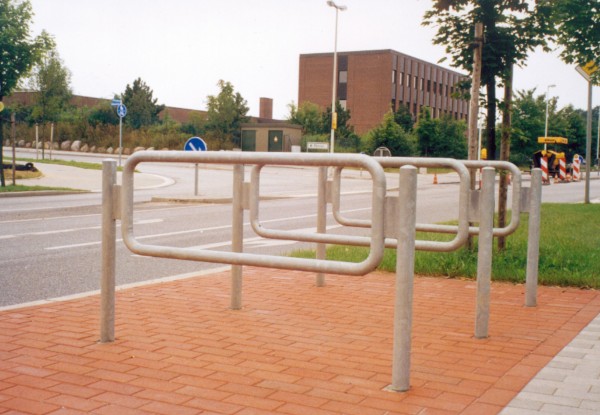 Anlehnbügel, zum Einbetonieren